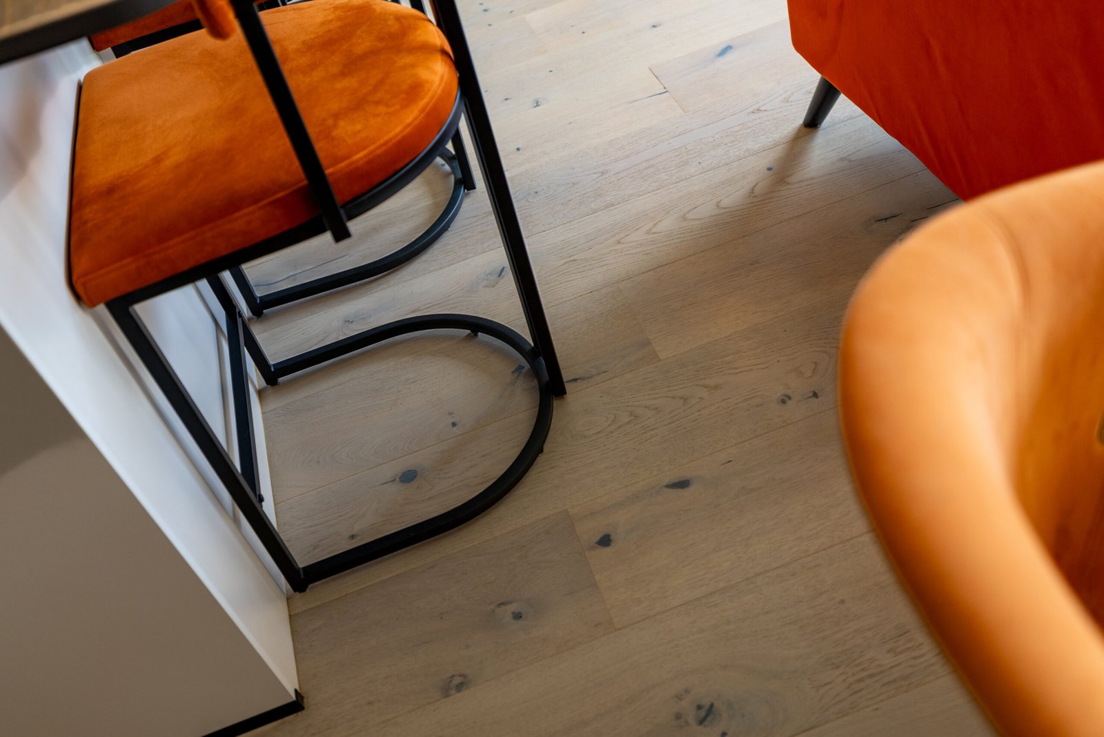 Natural oak hardwood flooring in a Meath open-plan kitchen and dining area